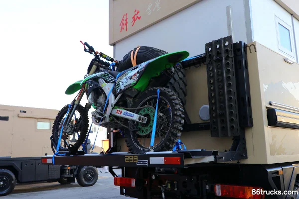 FAW Jiefang M41 Chassis 320 hp 4X4(6 wheels) Xueying Luxury Off-road RV (China VI)(CA5120) Body (1) | 86Trucks