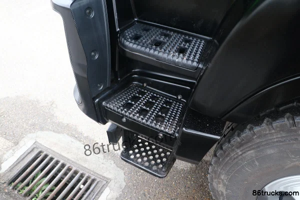 SAIC Hongyan Jiehu H6 6X4(10 roues) camion benne 100% électrique à échange de batterie 5,6 m 282 kWh Cabine (2) | 86Trucks