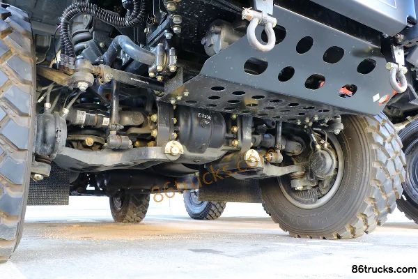 FAW Jiefang M41 Chassis 320hp 4X4(6 wheels) Wanderer Off-road RV (Nomadisen) (1) | 86Trucks