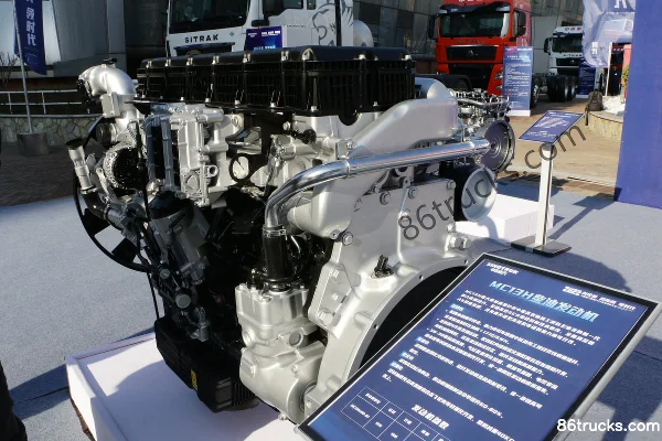 Sinotruk MC13H.60-61 600 hp 13L China VI Diesel Engine Exterior (2) | 86Trucks