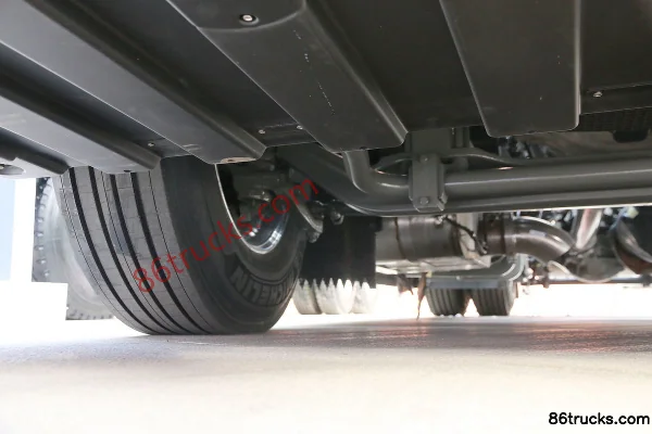 Sinotruk Huanghe X7 camion lourd 480 ch 4X2(6 roues) tracteur routier (China VI) Châssis (2) | 86Trucks