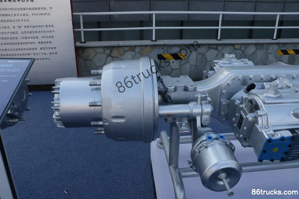 Sinotruk 12T Electric Drive Axle Exterior (3) | 86Trucks
