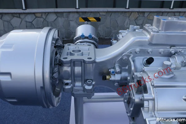 Sinotruk 16T Electric Drive Axle Exterior (3) | 86Trucks