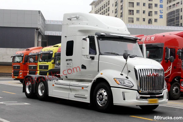 JAC Gallop V7 Heavy Truck 560hp 6X4(10 wheels) AMT Automatic Long-nose Tractor Truck (China VI) Exterior