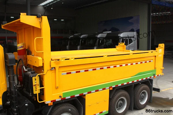 JAC Gallop K5X Heavy Truck 350 hp 8X4(12 wheels) 6.8m Dump Truck Body (2) | 86Trucks