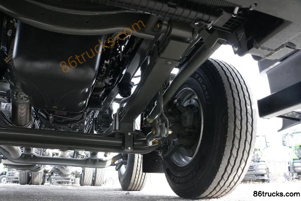 Sinotruk HOWO TH7 Heavy Truck 490 hp 8X4(12 wheels) 8.6m Stake Cargo Truck (China VI) Chassis (3) | 86Trucks