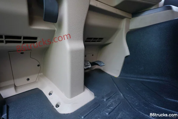 FAW Jiefang Qingdao JH6 Heavy Truck 6X4(10 wheels) Battery Swap Tractor Truck (China VI) 285kWh Cab (2) | 86Trucks