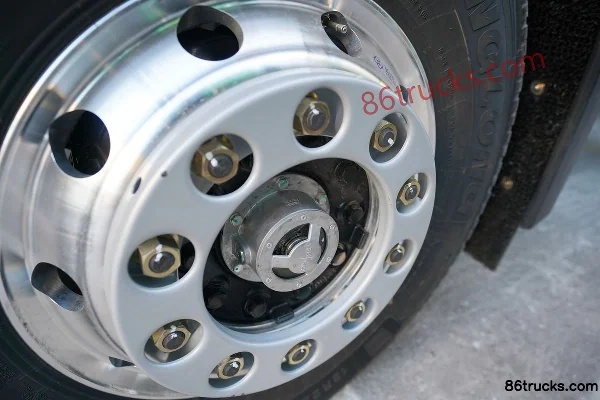 FAW Jiefang Qingdao JH6 Heavy Truck 6X4(10 wheels) Battery Swap Tractor Truck (China VI) 285kWh Chassis (2) | 86Trucks