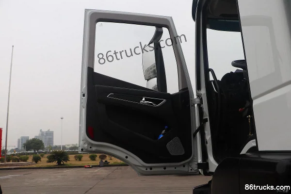 SAIC Hongyan Jiehu H6 490hp 8X4(12 wheels) Battery Swap Electric Concrete Mixer Truck 282kWh Cab (1) | 86Trucks