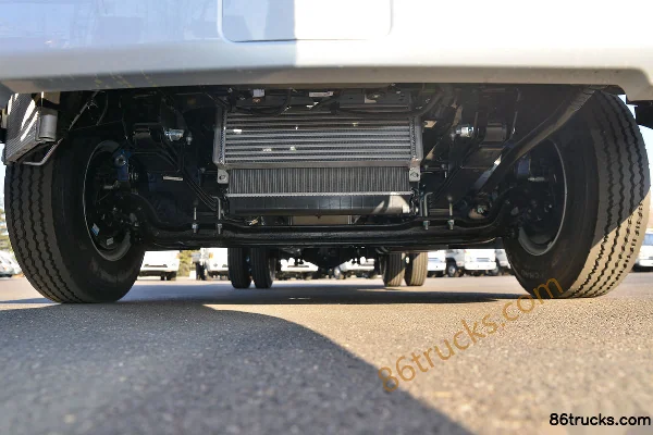 JAC Shuailing Q6 130hp 4X2(6 wheels) 4.18m Single Row Flatbed Light Truck (China VI) Chassis (1) | 86Trucks