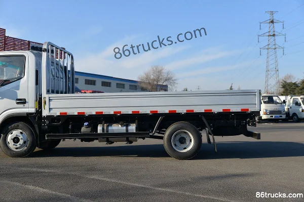 JAC Shuailing Q6 130hp 4X2(6 wheels) 4.18m Single Row Flatbed Light Truck (China VI) Body (2) | 86Trucks