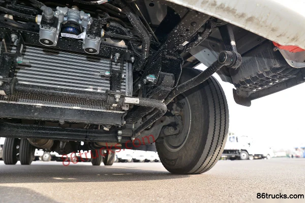 JAC Shuailing E Medium Body 150 hp 4X2(6 wheels) 4.03m Refrigerated Truck Chassis (3) | 86Trucks