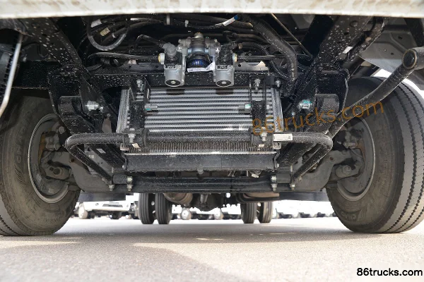 JAC Shuailing E Medium Body 150 hp 4X2(6 wheels) 4.03m Refrigerated Truck Chassis (1) | 86Trucks