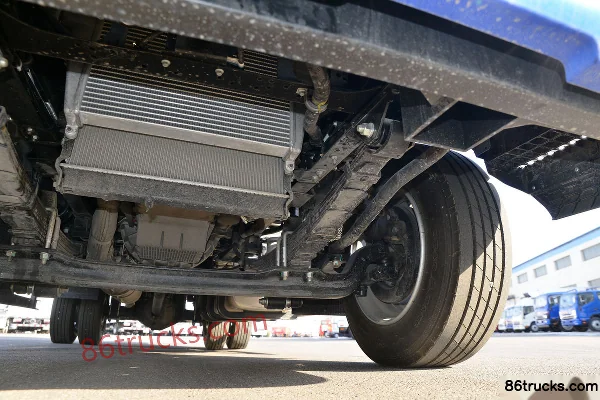 JAC Shuailing Q7 160 hp 4X2(6 wheels) 5.175 m stake truck (wide body) (China VI) Chassis (3) | 86Trucks
