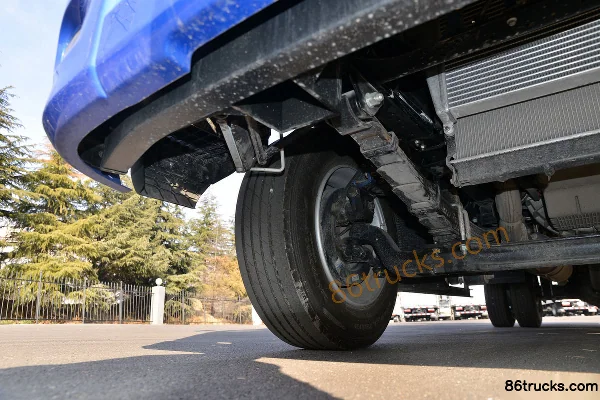 JAC Shuailing Q7 160 hp 4X2(6 wheels) 5.175 m stake truck (wide body) (China VI) Chassis (2) | 86Trucks