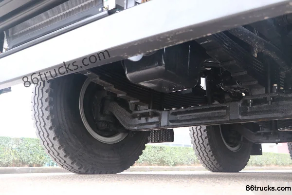 SAIC Hongyan GenlyonC6 460 ch 8X4(12 roues) 6,7 m camion benne AMT automatique (China VI) Châssis (2) | 86Trucks