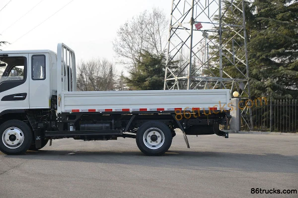JAC Junling E5 132 hp 4X2(6 wheels) 3.37m Semi-Row Flatbed Light Truck (China VI) Body (2) | 86Trucks