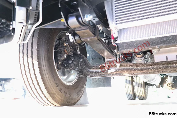 JAC Junling V6 Ice Doctor 159hp 4X2(6 wheels) 4.015m refrigerated truck (China VI) Chassis (2) | 86Trucks