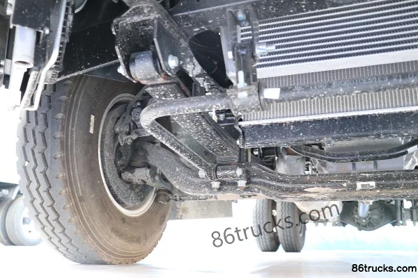 JAC Kangling J6 Ice Doctor 160hp 4X2(6 wheels) 4.03m refrigerated truck (China VI) Chassis (2) | 86Trucks