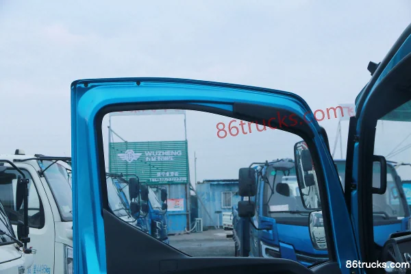 Feidi W7 190hp 4X2(6 wheels) 4.85m Semi Row Flatbed Cargo Truck (China VI) Cab (2) | 86Trucks