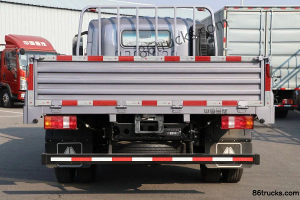 Sinotruk HOWO Tongshuai 160hp 4X2(6 wheels) 4.15m Single Row Flatbed Light Truck (China VI) (Medium Body) (2) | 86Trucks