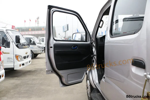 Ouling Fengrui F3 1.6L 122 hp 4X2(6 wheels) Gasoline 3.05m Double Row Flatbed Mini Truck (China VI) Cab (1) | 86Trucks