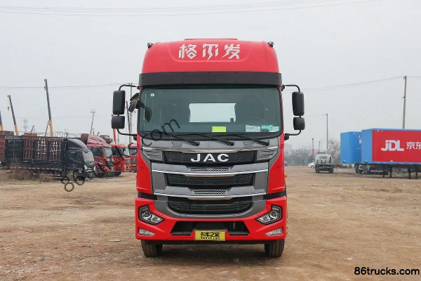 JAC Gallop A5W III Heavy Truck 290hp 6X2(8 wheels) 9.7m Wing Opening Box Cargo Truck Exterior (2) | 86Trucks