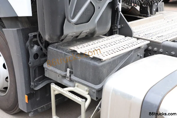 Mercedes-Benz New Actros Heavy Truck 510 hp 6X4(10 wheels) Tractor Truck (Model 2651) (China VI) Chassis (3) | 86Trucks