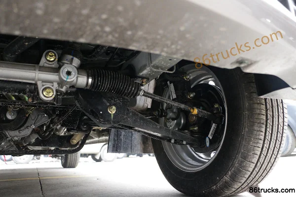 Changan Kuayue Kuayuexing V5 Édition Zhaocai Confort 122 ch 1.6L Essence 7 places fourgonnette (China VI) Châssis (3) | 86Trucks
