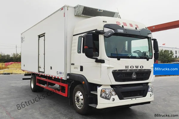 Binglingfang Binglingfang Sinotruk HOWO chassis Refrigerated Truck