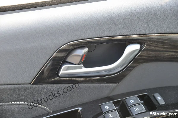 Jiangxi Isuzu Lingtuo 2020 finition Flagship automatique 2.5T diesel 150 ch 2 roues motrices double cabine pick-up allongée Châssis (3) | 86