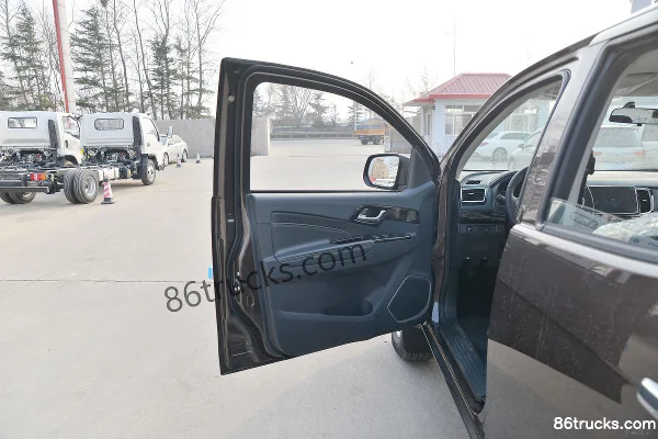Jiangxi Isuzu Lingtuo 2020 finition Flagship automatique 2.5T diesel 150 ch 2 roues motrices double cabine pick-up allongée Châssis (1) | 86