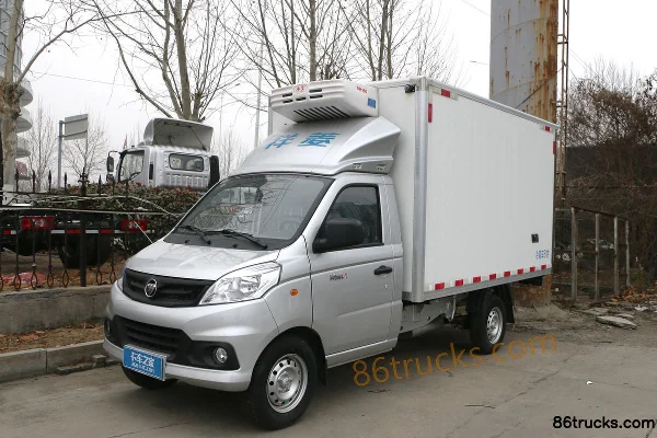 Foton Xiangling V1 116 ch 4X2(6 roues) camion frigorifique 3,05 m Extérieur (3) | 86Trucks