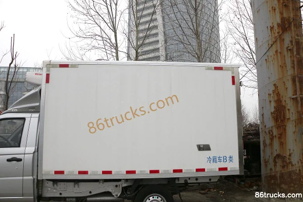 Foton Xiangling V1 116 ch 4X2(6 roues) camion frigorifique 3,05 m Carrosserie (1) | 86Trucks