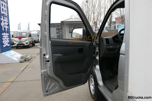 Foton Xiangling V1 116 ch 4X2(6 roues) camion frigorifique 3,05 m Cabine (1) | 86Trucks