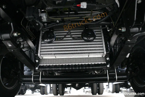 Foton Times Linghang S1 120 hp 4X2(6 wheels) 3.94 m single-row flatbed light truck (China VI) Chassis (1) | 86Trucks