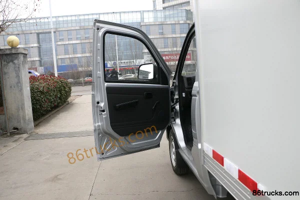 Foton Xiangling V1 1.3L 91 hp 4X2(6 wheels) Gasoline 2.8m Single Row Van Mini Truck (China VI) Cab (1) | 86Trucks