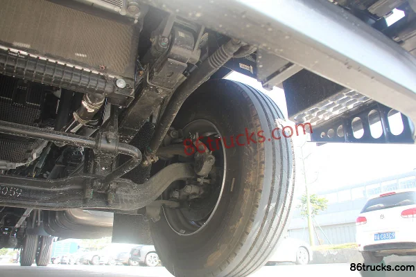 Foton Auman R pro Series 220 hp 4X2(6 wheels) 9.78m AMT Automatic Box Cargo Truck (China VI) Chassis (3) | 86Trucks