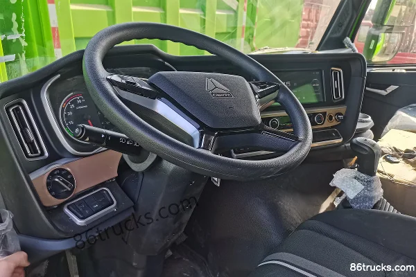 Sinotruk HOWO TH7 Flagship Edition Mountain Area Version 500hp 8X4(12 wheels) 7.6m Dump Truck (China VI) (with Hydraulic Retarder) Cab (2)