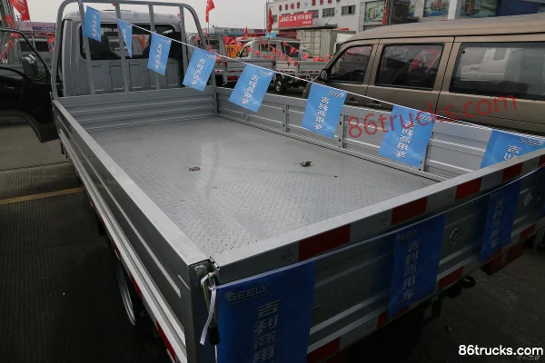 Tangjun Ouling Xiao Baoma 88 ch 4X2(6 roues) essence/CNG camion micro à ridelles cabine simple 3,08 m Carrosserie (1) | 86Trucks