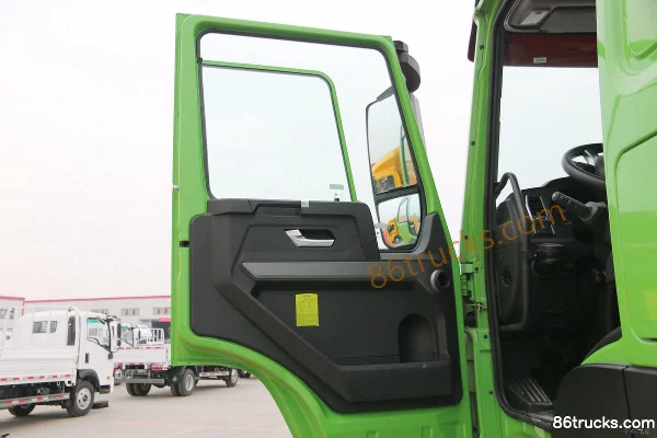 Sinotruk V7-X 31T 8X4(12 wheels) Electric Hook-Lift Garbage Truck (Jinchuang Jialan Brand) Cab (1) | 86Trucks