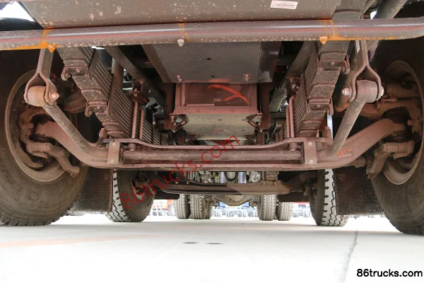Sinotruk V7-X 31T 8X4(12 wheels) Electric Hook-Lift Garbage Truck (Jinchuang Jialan Brand) Chassis (1) | 86Trucks