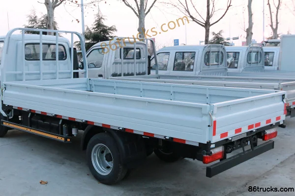 Dongfeng T5 95 hp 4X2(6 wheels) 3.4m single-row flatbed light truck (wide track) (Beijing VI) Body (2) | 86Trucks