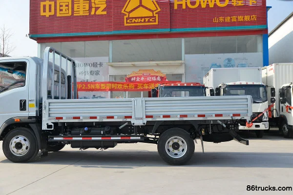 Sinotruk HOWO Hanjiang 150hp 4X2(6 wheels) 4.15m Single Row Stake Light Truck (China VI) (8-speed) Body (2) | 86Trucks