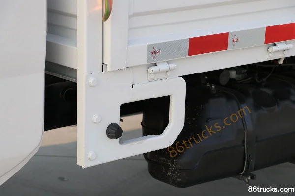 BAW Jingka T7 1.6L 123hp 4X2(6 wheels) Gasoline 3.3m Single Row Flatbed Mini Truck (China VI) Body (3) | 86Trucks