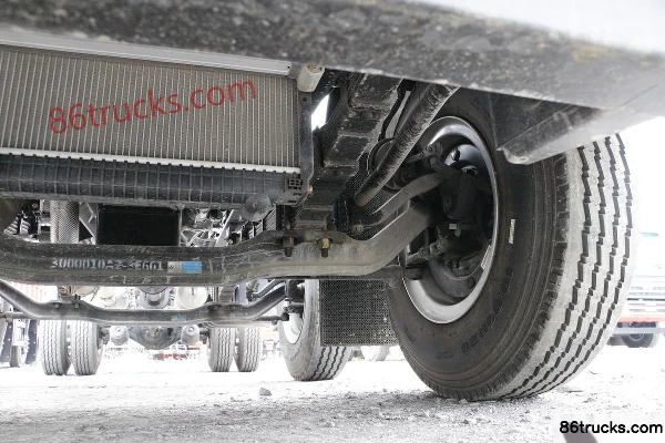 Dayun Zhisheng 245hp 6X2(8 wheels) 7.2m stake truck Chassis (3) | 86Trucks