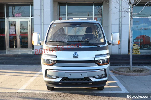Sinotruk HOWO Xiaoshuai 130hp 4X2(6 wheels) 3.6m single-row flatbed mini truck Exterior (2) | 86Trucks
