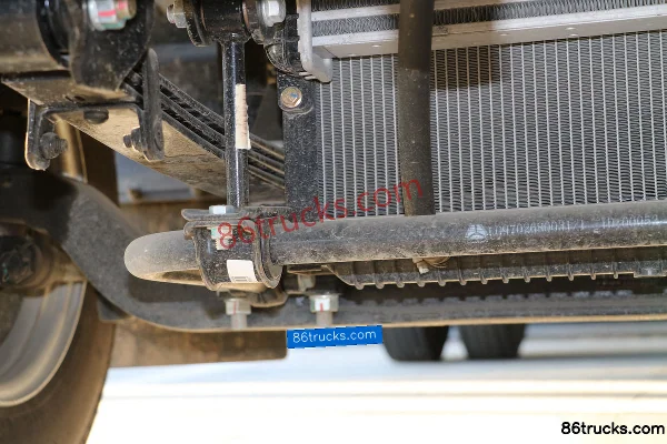 Sinotruk HOWO Xiaoshuai 130hp 4X2(6 wheels) 3.6m single-row flatbed mini truck Chassis (2) | 86Trucks