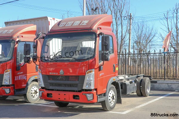Sinotruk HOWO Hanjiang 130 hp 4X2(6 wheels) 4.15m AMT automatic single-row stake truck light truck (China VI) Exterior (3) | 86Trucks