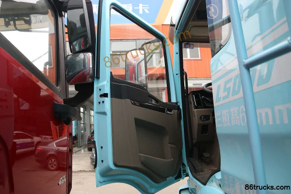 SHACMAN Delong L5000 Green Pass Edition 220 hp 4X2(6 wheels) 6.8m stake cargo truck (China VI) Cab (1) | 86Trucks